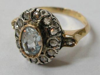 טבעת אקוהמרין עתיקה עם יהלומים