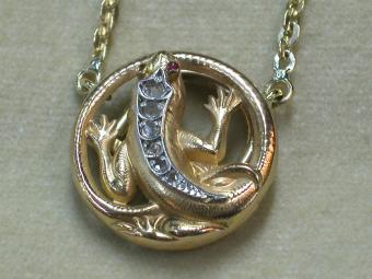 French Pendant with Lizard