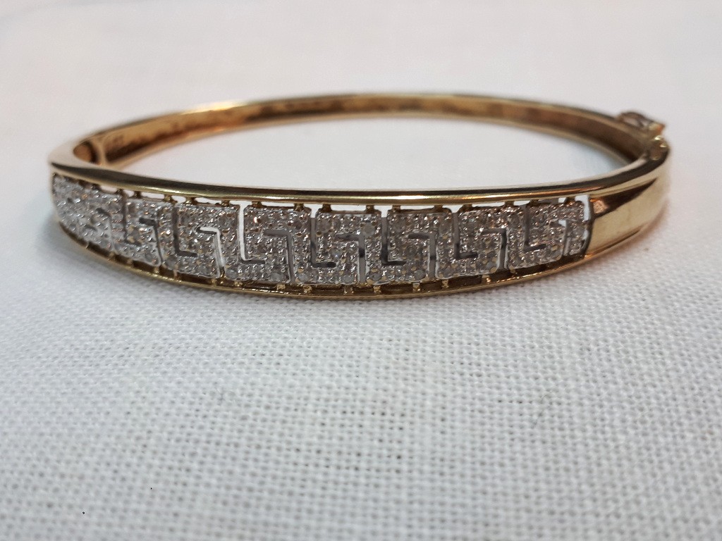 Gold English Hoop Bracelet with Small Diamonds