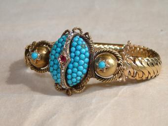 Victorian Gold Bracelet with Turquoises and Rose-Cut Diamonds