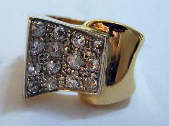 טבעת יהלומים מרהיבה משנות ה-50