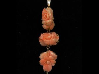 Pendant with 3 Flower Carved Corals