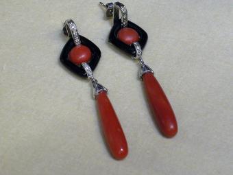 Coral Earrings with Onyx