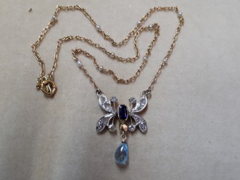 Rose Cut Diamonds and Sapphire Pendant with Pearls Necklace