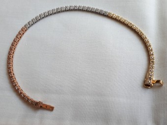 Delicate Tennis Bracelet in Three Gold Colors
