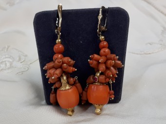 Gold Coral Grape Clusters Earrings 