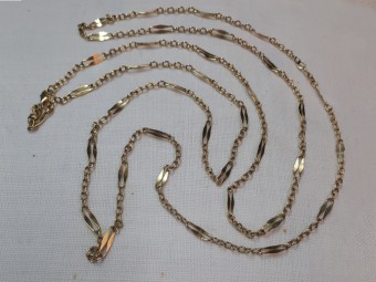 Long Gold Necklace with Alternating Large and Small Links